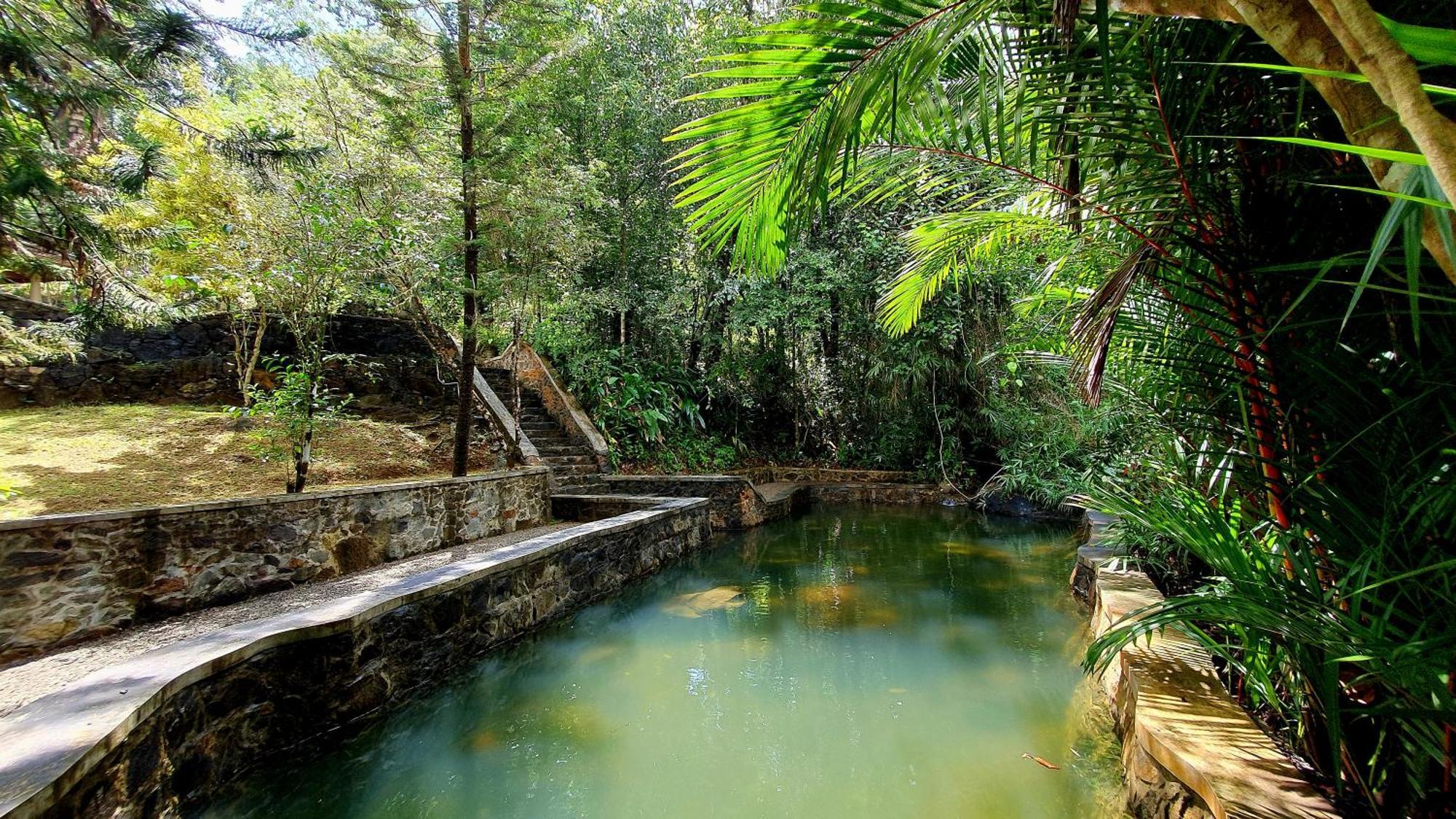Singharaja Garden Agro Eco Lodge Pelawatta  Phòng bức ảnh